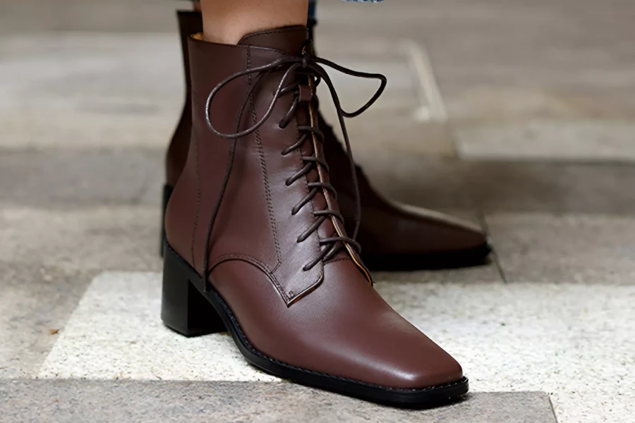 Elegant Square Toe Boots